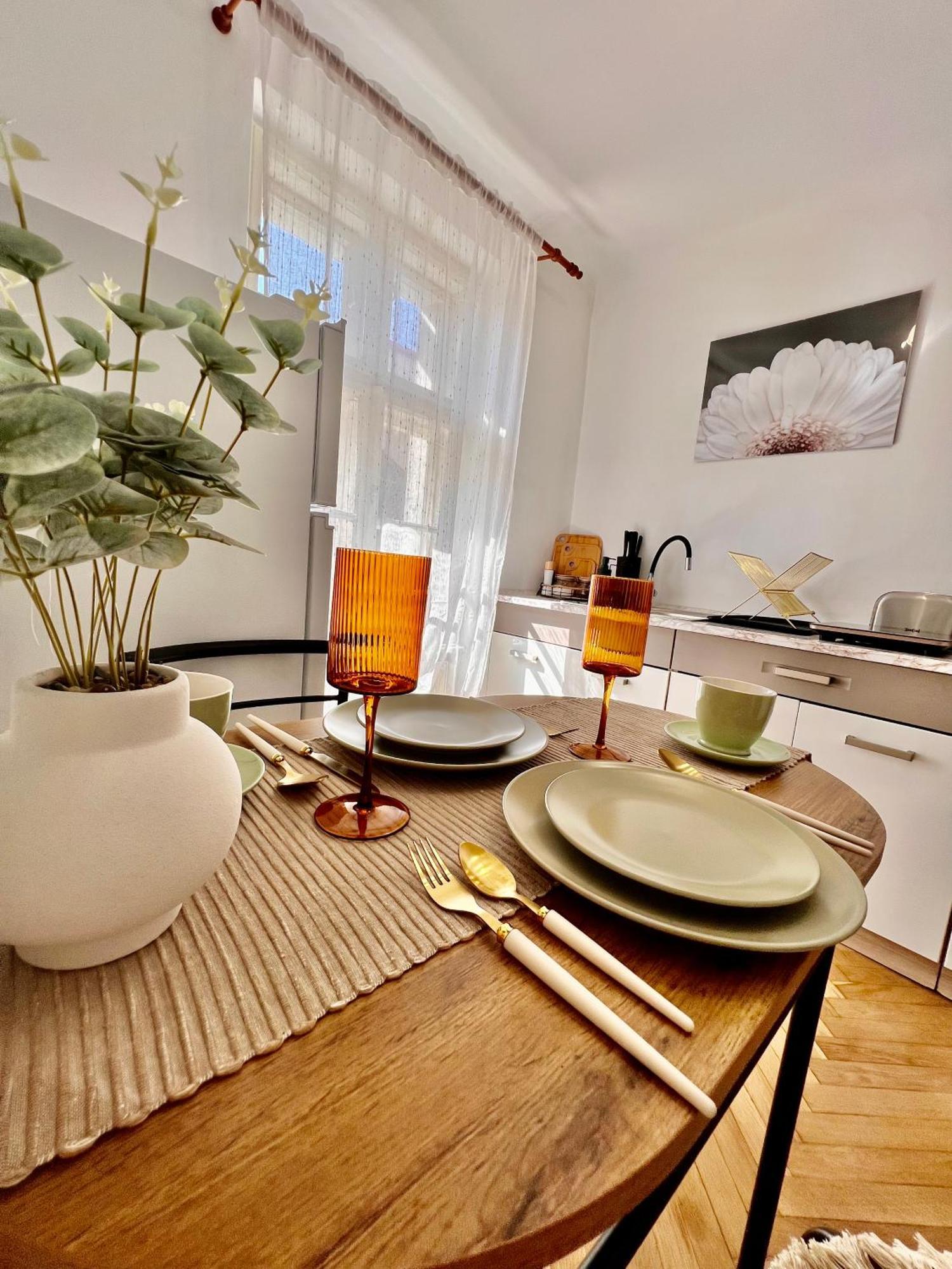 Old Town City Center Apartments Μπρασόβ Εξωτερικό φωτογραφία