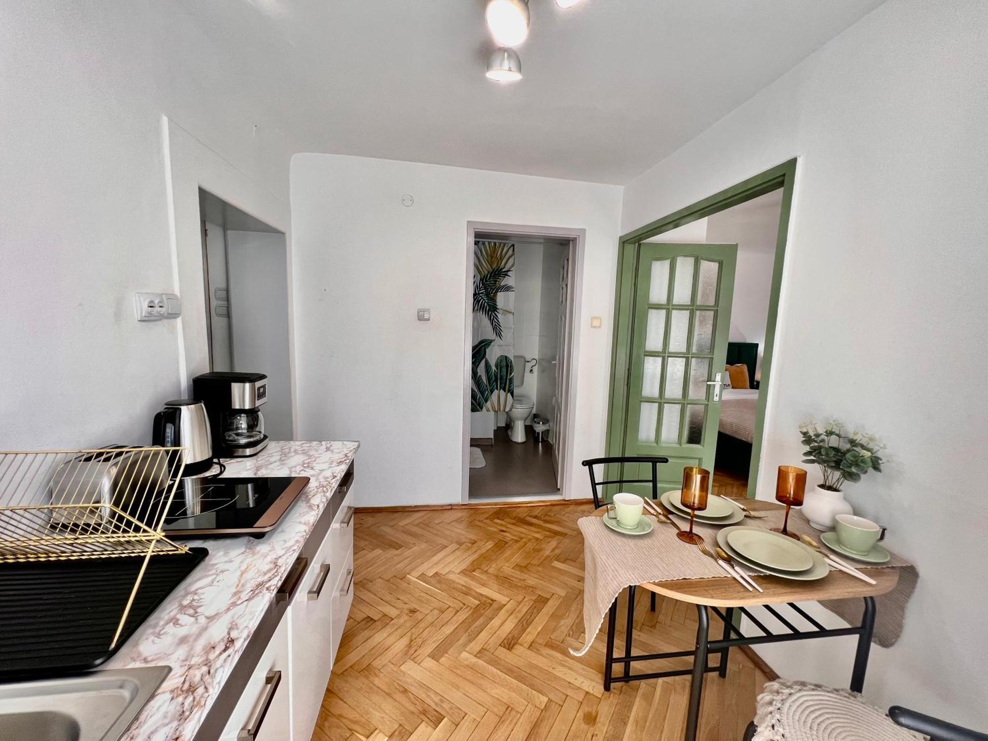 Old Town City Center Apartments Μπρασόβ Εξωτερικό φωτογραφία