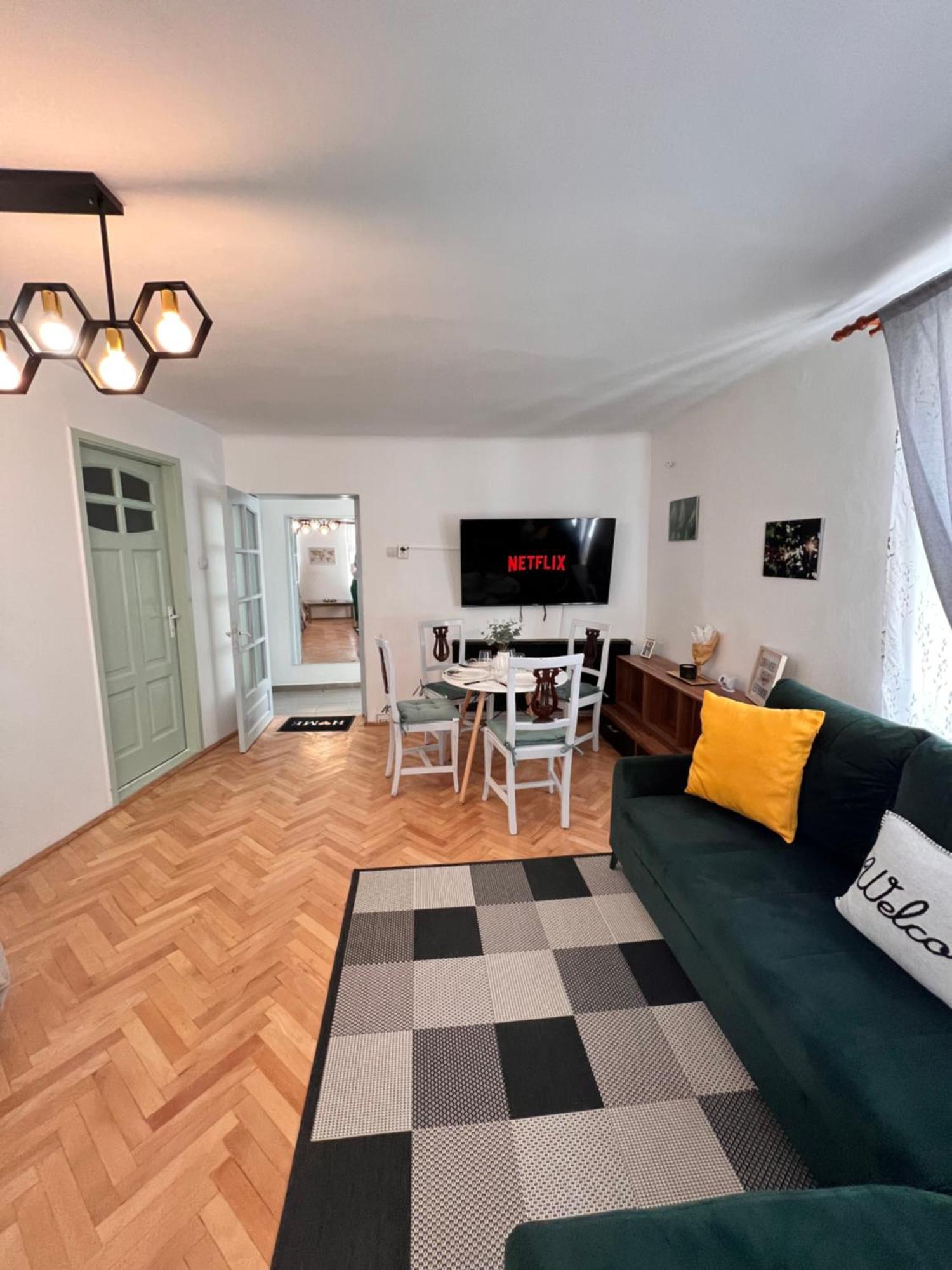 Old Town City Center Apartments Μπρασόβ Εξωτερικό φωτογραφία