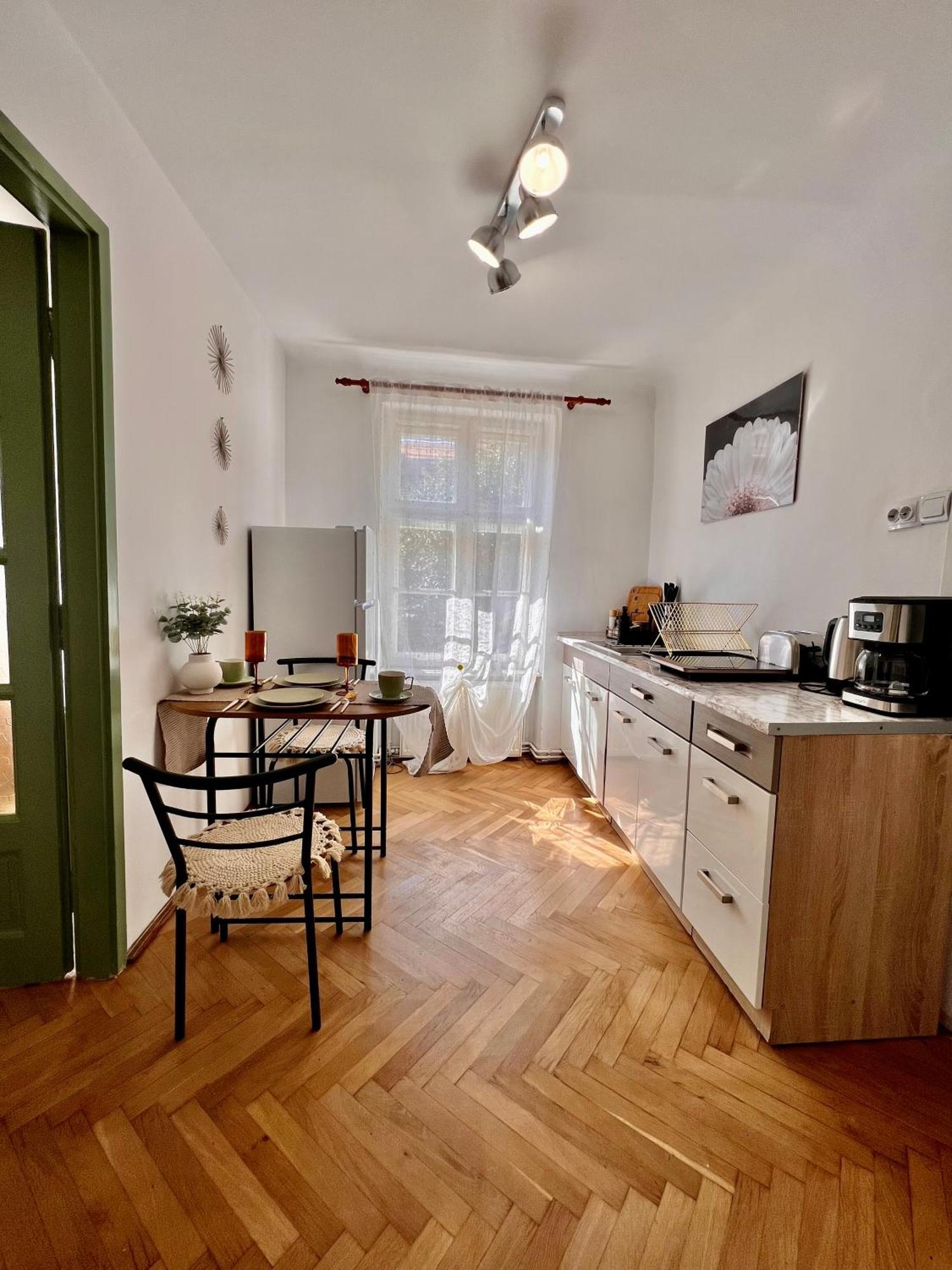 Old Town City Center Apartments Μπρασόβ Εξωτερικό φωτογραφία
