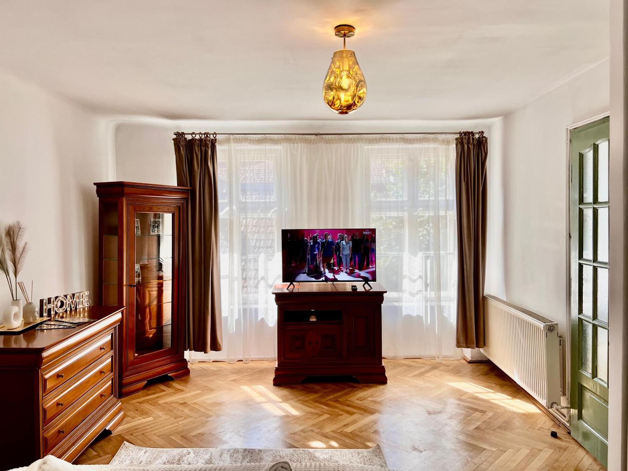 Old Town City Center Apartments Μπρασόβ Εξωτερικό φωτογραφία
