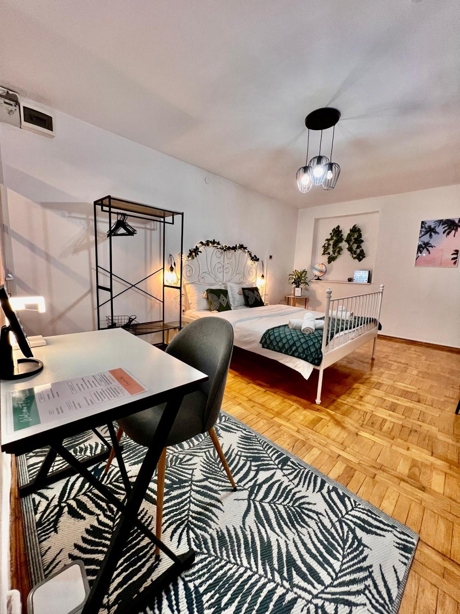 Old Town City Center Apartments Μπρασόβ Εξωτερικό φωτογραφία
